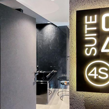 4 Suites " Unconventional Living Rooms " Катания Экстерьер фото