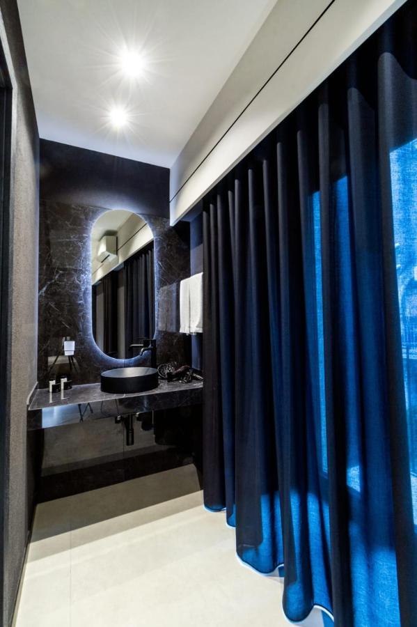 4 Suites " Unconventional Living Rooms " Катания Номер фото