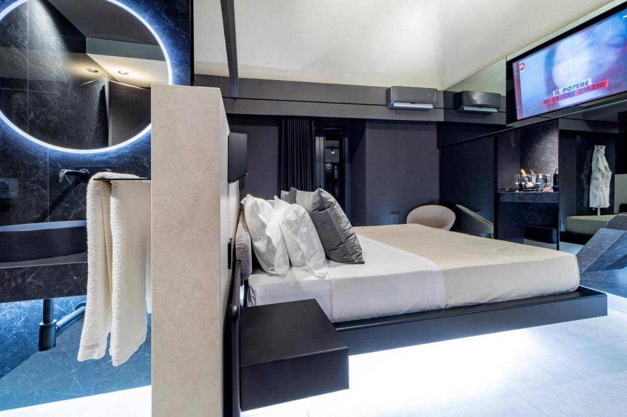 4 Suites " Unconventional Living Rooms " Катания Экстерьер фото